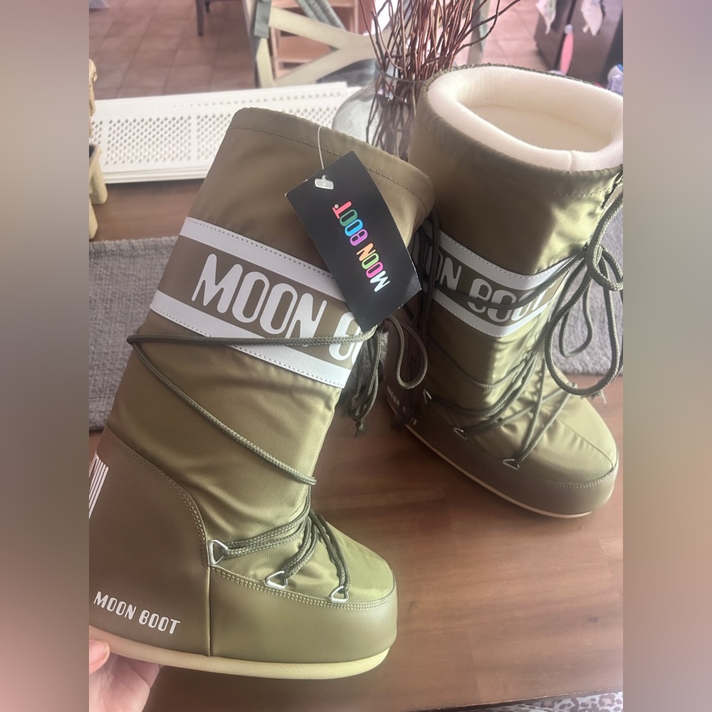 Olive Green Moon Boots NWT